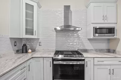 1306 E Gonzalez St, Pensacola, FL 32501 - Photo 12
