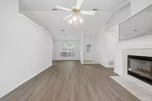 2678 Hidden Estates Cir, Navarre, FL 32566 - Photo 8