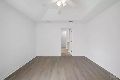 2678 Hidden Estates Cir, Navarre, FL 32566 - Photo 18