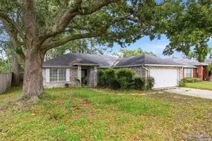 2678 Hidden Estates Cir, Navarre, FL 32566 - Photo 2