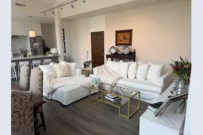 17 S Palafox Pl #208, Pensacola, FL 32502 - Photo 2