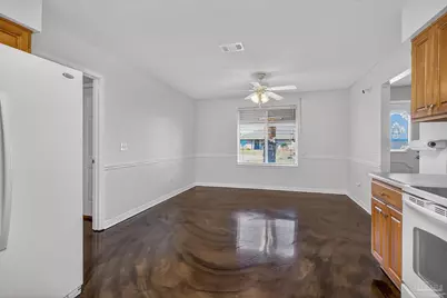 2212 Blue Lake Dr, Pensacola, FL 32506 - Photo 12