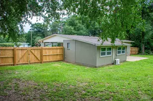 5357 Locklin Ave, Milton, FL 32570 - Photo 8