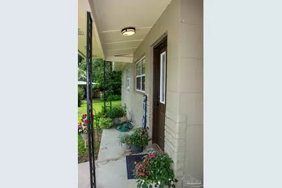 5357 Locklin Ave, Milton, FL 32570 - Photo 6