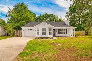 5984 Savannah Dr, Milton, FL 32570 - Photo 2