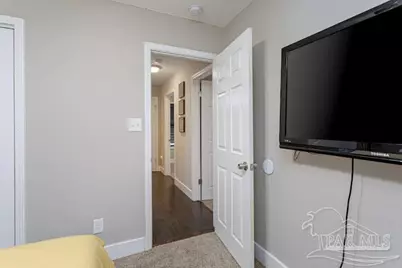 990 W Zarragossa St, Pensacola, FL 32502 - Photo 12