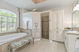 5738 Dunbar Cir, Milton, FL 32583 - Photo 22