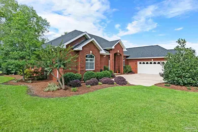 5738 Dunbar Cir, Milton, FL 32583 - Photo 2