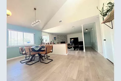 3585 Riddick Dr, Pensacola, FL 32504 - Photo 4