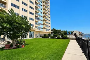 825 Bayshore Dr, Pensacola, FL 32507 - Photo 22