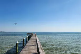 825 Bayshore Dr, Pensacola, FL 32507 - Photo 26