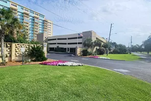 825 Bayshore Dr, Pensacola, FL 32507 - Photo 2
