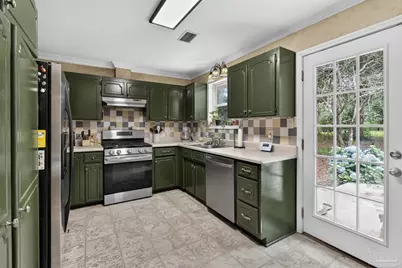 7009 Esther St, Pensacola, FL 32506 - Photo 8