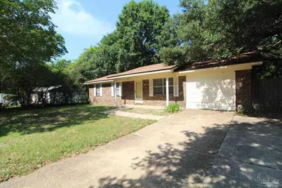 4745 Praline Ln, Pace, FL 32571 - Photo 2