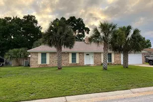 1801 Conway Dr, Pensacola, FL 32503 - Photo 2