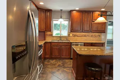1801 Conway Dr, Pensacola, FL 32503 - Photo 10