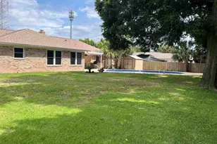 1801 Conway Dr, Pensacola, FL 32503 - Photo 46