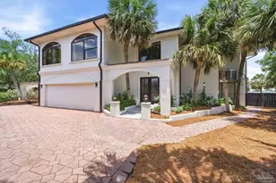 112 Matamoros Dr, Pensacola Beach, FL 32561 - Photo 2