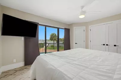 112 Matamoros Dr, Pensacola Beach, FL 32561 - Photo 36