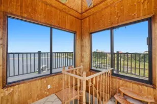 112 Matamoros Dr, Pensacola Beach, FL 32561 - Photo 32