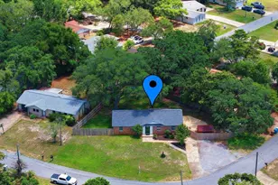 3135 Notre Dame Dr, Gulf Breeze, FL 32563 - Photo 1