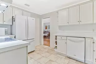 2011 Hallmark Dr, Pensacola, FL 32503 - Photo 8