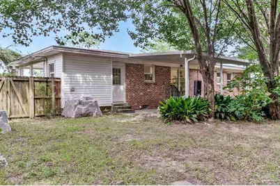 2011 Hallmark Dr, Pensacola, FL 32503 - Photo 42