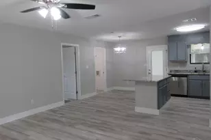 5143 Oakleaf Dr, Pace, FL 32571 - Photo 10