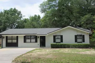 5143 Oakleaf Dr, Pace, FL 32571 - Photo 1