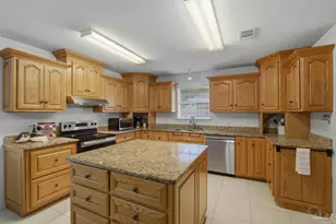7117 Woodside Rd, Pensacola, FL 32526 - Photo 6