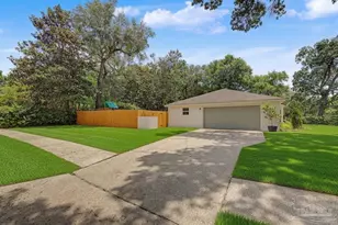 4616 Baywoods Dr, Pensacola, FL 32504 - Photo 4