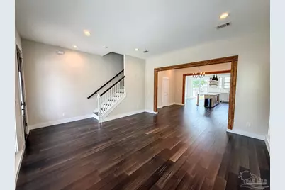 517 W Wright St, Pensacola, FL 32501 - Photo 2