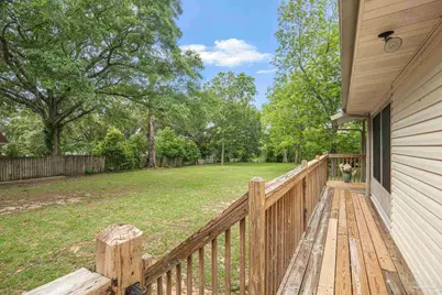 6105 E Shore Dr, Pensacola, FL 32505 - Photo 32