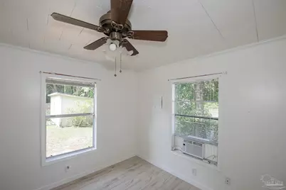 6659 Sanders St, Milton, FL 32570 - Photo 18