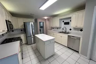 8029 Grand Bahama Dr, Pensacola, FL 32506 - Photo 12