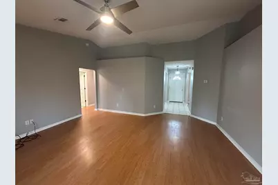 8029 Grand Bahama Dr, Pensacola, FL 32506 - Photo 10