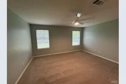 8029 Grand Bahama Dr, Pensacola, FL 32506 - Photo 16