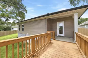 209 Camellia Dr, Cantonment, FL 32533 - Photo 30