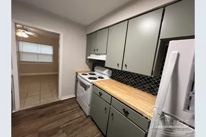 45 W Carver Dr, Pensacola, FL 32507 - Photo 12
