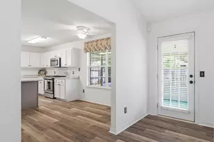 881 Lake Aire Dr, Pensacola, FL 32506 - Photo 44