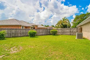 881 Lake Aire Dr, Pensacola, FL 32506 - Photo 50