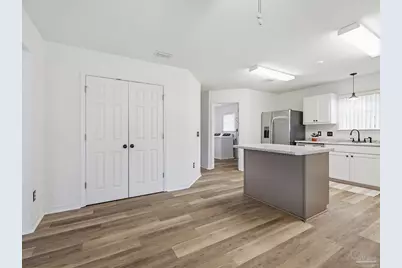 881 Lake Aire Dr, Pensacola, FL 32506 - Photo 12