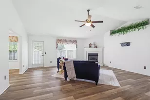 881 Lake Aire Dr, Pensacola, FL 32506 - Photo 6