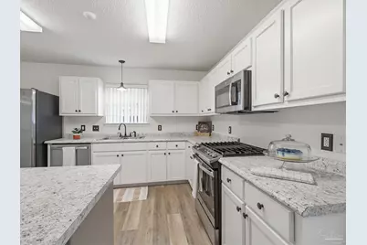881 Lake Aire Dr, Pensacola, FL 32506 - Photo 16