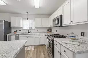 881 Lake Aire Dr, Pensacola, FL 32506 - Photo 16