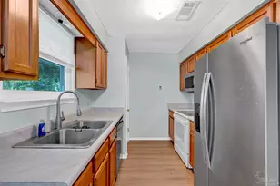 412 Oak Knoll Ln, Pensacola, FL 32506 - Photo 12