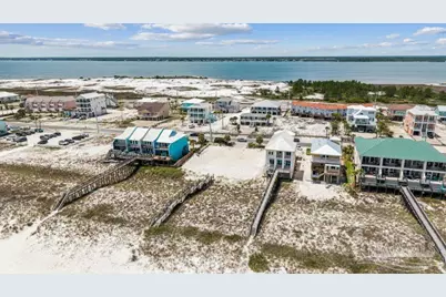 7889 Gulf Blvd, Navarre Beach, FL 32566 - Photo 10