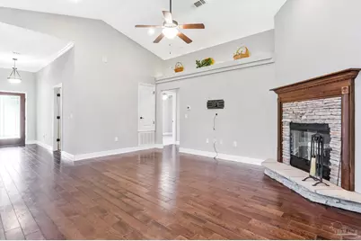 5695 Tucker Cir, Pace, FL 32571 - Photo 6