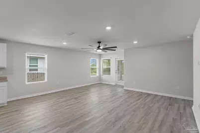 10108 Oak Haven Rd, Pensacola, FL 32526 - Photo 12