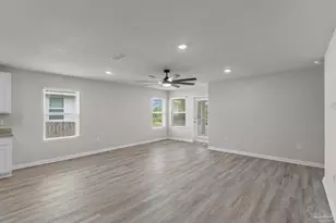 10108 Oak Haven Rd, Pensacola, FL 32526 - Photo 12
